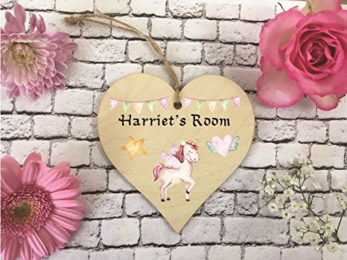 Dios Designs Wooden Hanging Heart Decoration - Personalised Door Sign Unicorn DD382