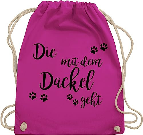 Shirtracer Turnbeutel Rucksack - Sprüche Statement - Die mit dem Dackel geht schwarz - Unisize - Fuchsia - statements dackelmotiv stoffbeutel sprüchen￼ aufschrift spruch with