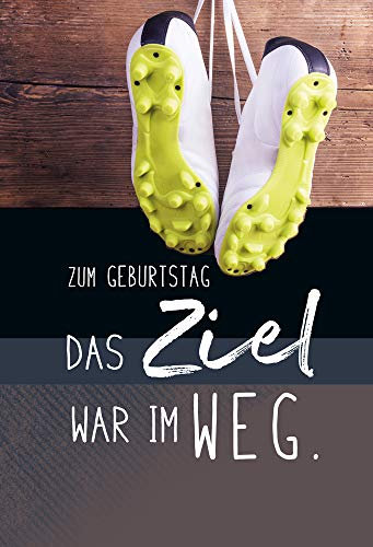 KE - Sportliche Geburtstagskarte für Männer mit Anspruch auf Sieg, Glückwunsch zum Geburtstag, DIN B6 Klappkarte, Ideal für Fußballfans - Motiv: Fußballschuhe