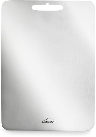 Lacor - 60772 - Schneidebrett aus Titan, Reines Titan 99%, 20 x 30 cm, Wendbar, Hygienisch, Hohe Schnitt- und Wärmebeständigkeit, Mit Aufhängeloch