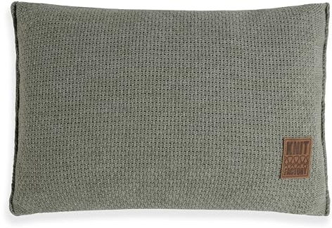 KNIT FACTORY - Jesse Rechteckiges Zierkissen - Urban Green - 60x40 cm | Sofakissen mit Füllung und Bezug - Couchkissen - Zierkissen - Gestrickter Dekokissen - Zeitloses Design