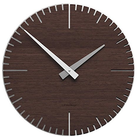CalleaDesign Hochwertige EXACTO Wanduhr, rund 36cm Durchmesser. Geeignet für Schlafzimmer, Küche und Wohnzimmer. Italienisches Design, deutsches geräuschloses Uhrwerk. (Wengé Eiche)