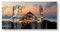 DEQORI Glasuhr | vertikal 60x30 cm | Motiv Mondsichel über Moschee | große XXL Design Uhr aus Glas | leise Wanduhr für Wohnzimmer & Küche | Moderne Hingucker Uhr für die Wand