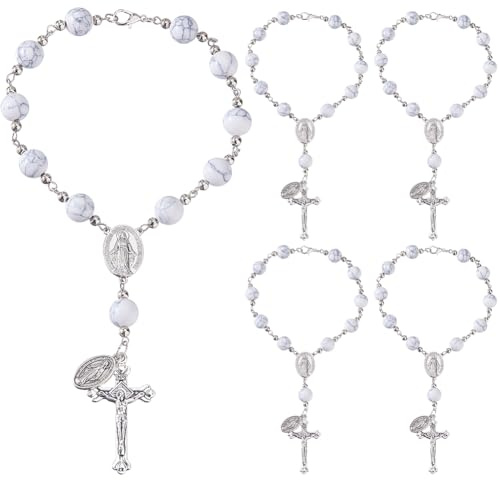 SUPERFINDINGS 5 Stücke Lenkrad Rosenkranz Charm Autoinnenraum Rückspiegel Anhänger Rosenkranz Hängeanhänger Synthetischer Howlit Perlen Mit Silbernem Kreuz Und Jungfrau Maria Charm Für Auto Deko