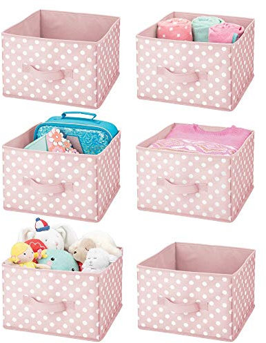 mDesign 6er-Set Aufbewahrungsboxen – gepunktete Boxen zur Aufbewahrung für Ordnung im Kinderzimmer – Stoffbox aus Kunstfaser für Spielzeug, Strampler etc. – rosa und weiß