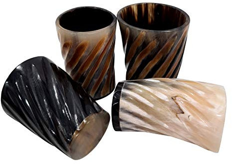 Viking Trinkhorn Set mit 4 Ochsenhorn-Schnapsgläsern, 80 ml, handgefertigt, mittelalterliche Tassen für Ale, Bier, Wein, rustikale Party-Dekoration, nordisches Geschenk & Sammlerstück