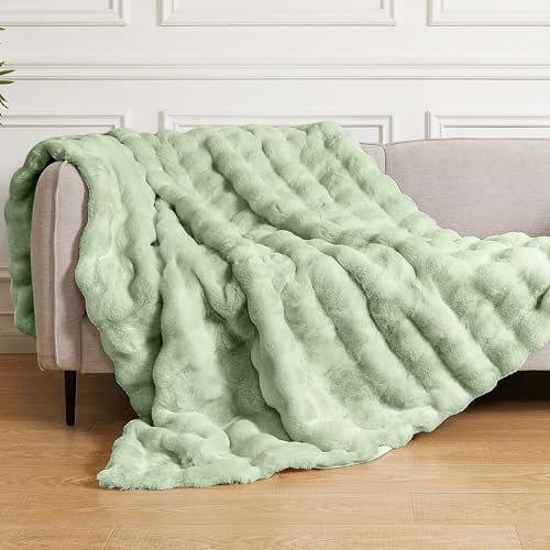 ORINOVA Couverture Fausse Fourrure Moelleuse Chaude Vert 130x150 cm Plaid Douce Polaire Canapé Lit Confortable Fluffy Blanket