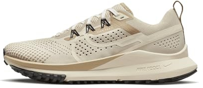 Nike Pegasus Trail 4 Damen Laufschuhe (DZ2758-112, Sanddrift), Sanddrift/Coconut Milk-Pearl White-Sail, 40.5 EU