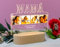 Made in Gift Lámpara de Metacrilato Personalizada “Mamá” 20x17cm con Fotos y Textos de Base de Madera Luminosa 14,5x6x3,5cm con Luz Blanca de Cable USB como Regalo Original para el Día de la Madre