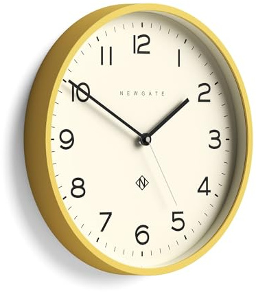NEWGATE® Echo Number Three wanduhr | Moderne runde Wanduhr | 37cm | Gelb | Leicht ablesbare Zahlen | Ideal für Küche, Wohnzimmer oder Büro