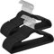 SONGMICS Grucce Appendiabiti in Velluto 50 Pezzi, Antiscivolo, Scanalature su Spalle, Barra per Pantaloni, Gancio Girevole a 360°, Salvaspazio, Spesso 0,6 cm, Largo 43 cm, Nero Semplice CRF029B05