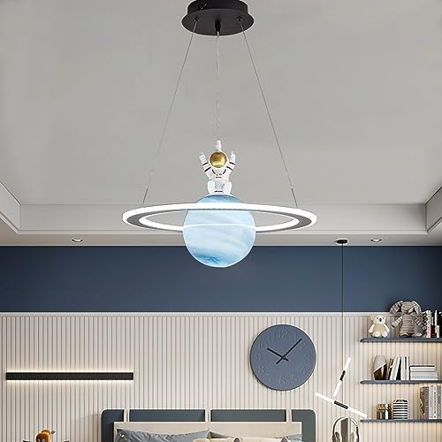 DOCJX Modern Kinderzimmer Kronleuchter Dimmbar Planet Hängelampe LED Mit Fernbedienung Pendelleuchten Wohnzimmer Hängeleuchten Jungen Mädchen Schlafzimmer Lampen Astronaut (Color : Tricolor dimming,