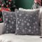 MIULEE 2er Set Kissenbezüge Weihnachten Kuschelkissen Flauschig Schneeflocken Dekokissen Sofakissen Plüschkissen Fellkissen Couchkissen Kissenhülle Zierkissenbezug für Wohnzimmer 40x40 cm Grau