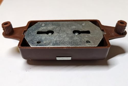 CIERRE DE PUERTA MARRON DE PIVOTES 96 mm CON LLAVE