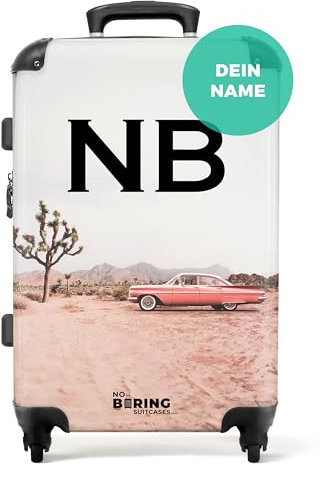 NoBoringSuitcases.com® Koffer personalisiert, 67x43x25cm - Reisekoffer Groß - Koffer Mittelgroß, Koffer Hartschale - Hartschalenkoffer - Auto in der Wüste - Leicht - Koffer mit Namen Initialen