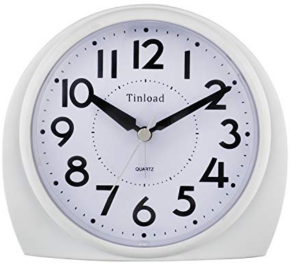 5.5 Zoll Silent Analog Wecker ohne Ticken, sanftes Aufwecken, Pieptöne, Lautstärke erhöhen, batteriebetriebene Schlummer- und Lichtfunktionen, einfaches Set,Weiß