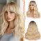 BARSDAR 46cm Lockige Wellig Blond Perücke mit Pony, Wellig Mittel Lange Perücke mit Pony für Frauen Schulterlange Haar Perücke Synthetisches Hitzebeständig Perücke Cosplay Party - Ombre Blond