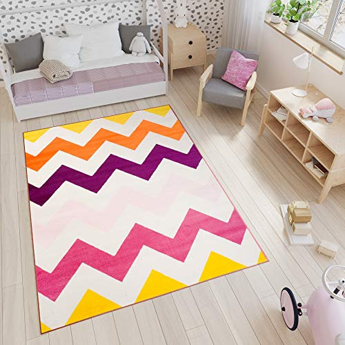 TAPISO Smile Teppich Kinderteppich Kurzflor Geometrisch Zig Zag Streifen Rosa Lila Gelb Orange Bunt Modern Design Kinderzimmer ÖKOTEX 300 x 400 cm