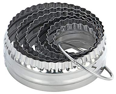 ShengHai Fluted Cookie Cutter- Round Biscuit Cutters Set of 6 Pieces, Stainless Steel Fluted and Plain Edge Cookie Cutters with Hanging Ring, Baking Tools Set