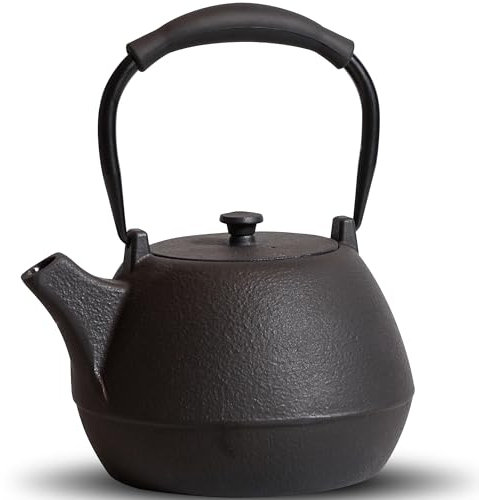 Gusseisen Teekanne, 1100 ml Teekessel, herdgeeignet mit Teesieb für Tee und Kaffee, handgefertigte japanische Teekanne im klassischen minimalistischen Stil, emaillierte Innenseite