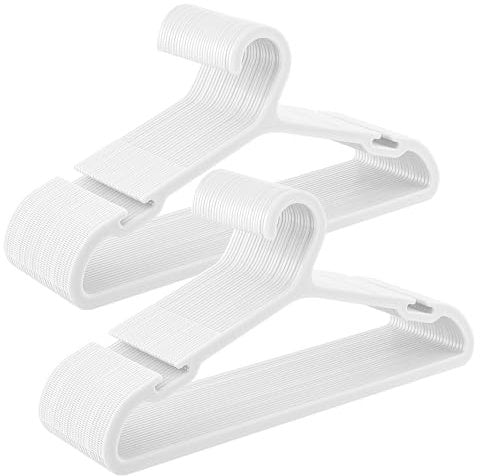 SONGMICS Kleiderbügel Kunststoff, 50er Set, Bügel, mit Breiten Schulterkerben, platzsparend, 41,7 cm breit, wolkenweiß CRP010W01