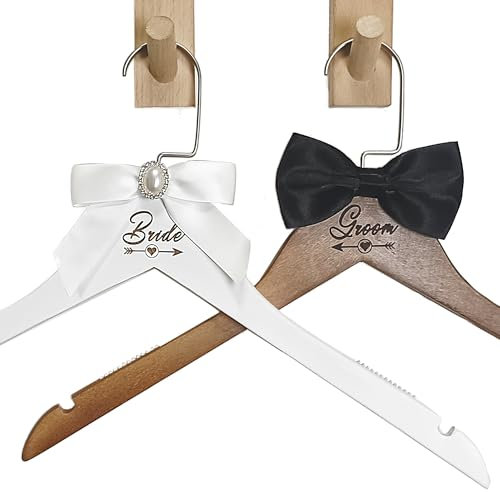Braut-Kleiderbügel für Hochzeitskleid, aus Holz, für Bräutigam, Anzug und Kleid, rutschfeste Kleiderbügel mit Fliege, personalisierbar, Brautparty, Geschenk (Stil 2), 2 Stück