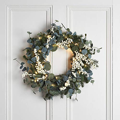 Lights4fun 40cm Pre Lit 50 Micro LED Battery Operated Artificial Eucalyptus and White Berry Christmas Wreath Indoor and Outdoor Use