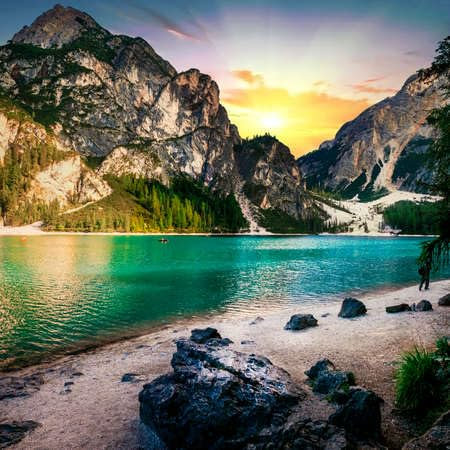 adrium Acryl-Bild 50 x 50 cm: Unglaubliche Natur im Pragser Wildsee bei Sonnenuntergang, Italien (134261776)