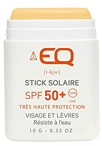 EQ Stick Solaire Bio SPF50+ Visage & Lèvres - Crème Solaire Naturelle, Écologique - Stick SPF 50 Idéal pour Surf, Ski, & Tatouages - 10g Teinté Beige Miel - Conçu pour Sportifs - Fabriqué en France
