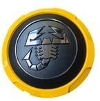 4 Pezzi Auto Coprimozzo per Abarth 500 595 695 Coppa Coppone 133 mm, Coprimozzo Del Centro di Rotella Dell'auto Impermeabile Antipolvere Accessori per Lo Styling Del Logo Dell'Auto,Yellow