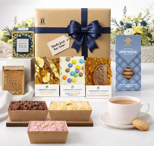 Hattie’s Gifts Afternoon Tea Hamper with British Mini Cakes | Tea Selection, Flapjacks, Mini Cakes & Biscuit Sweet Treats – Birthday Treat Box