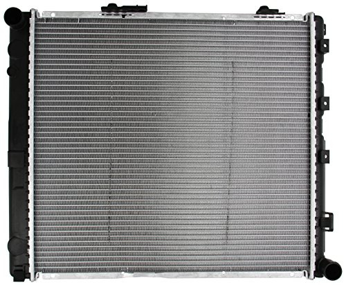 NISSENS Kühler Motorkühlung Kühler Wasserkühler Motorkühler Netzbreite 489mm Netzlänge 532mm Netztiefe 32mm 62693A