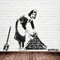 Schablone „Banksy – Sweeping Maid“ für Wandmalerei – Ideale Schablonen, Kunststoff, MEDIUM- 10.3 x 12.5 inches