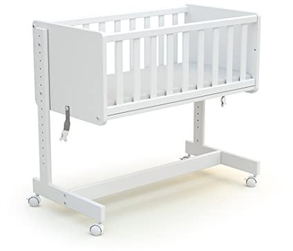 AT4 – Weige Babybett Beistellbett Holz mit Matratze und rollen CONFORT Weiß 40 x 80 cm| 86 x 58,5 x 80 cm | Kinderbett mit Matratze inklusive 40x80x5cm | 4 multidirektionale Räder | Leicht zu bewegen