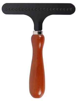 DUZEPA Brosse à tapis avec manche en bois antidérapant, pour dépoussiérer les tapis, râteau de 14 x 10 cm pour démêler les poils d'animaux