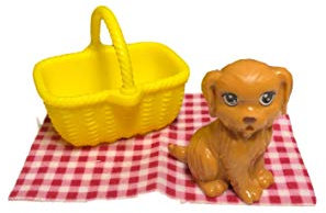 Mattel FBN47 Barbie Camping Fun Zubehör Hund, Handtasche, Picknick-Korb und Decke, Flasche