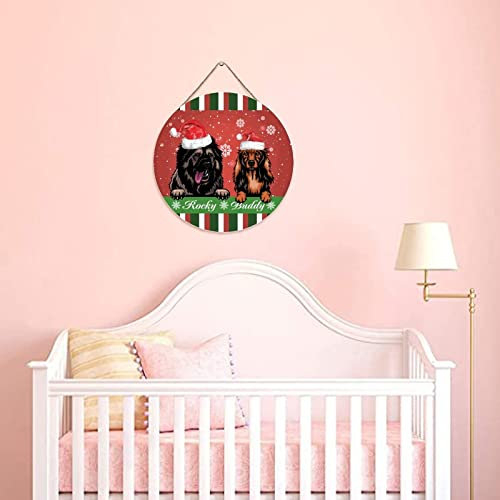 Personalisiertes Türschild für Hunde und Katzen, Haustierliebhaber, Geschenk, 30,5 cm, rund, Hund mit Weihnachtsmannmütze, Schneeflocke, Weihnachten, grünes, rotes Holzschild, rustikale Wandkunst,