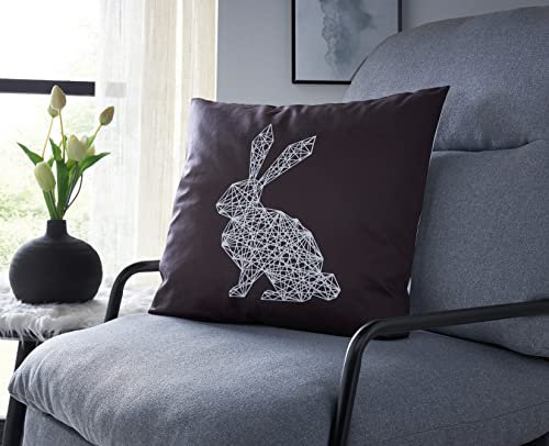Dekoleidenschaft Kissenhülle Hase 45x45 cm, schwarz, mit geometrischem Hasenmotiv, Rückseite weiß, Kissenbezug mit Ostermotiv, Osterdeko, Hasenkissen, Zierkissen-Bezug, Sofakissen-Bezug