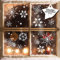 Wandtattoo Loft Fensterbilder Weihnachten mit Sternen & Schneeflocken – Wiederverwendbar – 2x A4 Bogen, 29 Sticker – Weihnachstdeko Fenster Kinderzimmer, Weihnachtsbilder Fenster, Fensterbild Winter