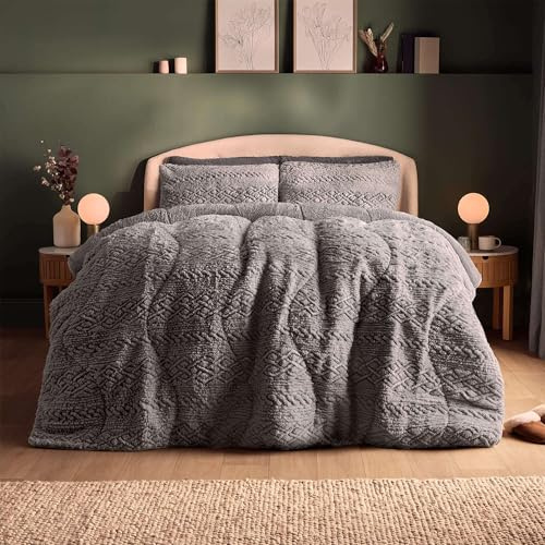 Silentnight Teddy Fleece Coverless 10.5 Tog Duvet, Grey, Super King | Luxurious Ultra Soft Cable Knit, Bed Quilt & Pillowcase Set, All Year Round Comfort, No Cover Needed, Machine Washable