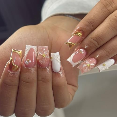 MouyouGlow Press on Nails Lang,Square Nude Weiß French 3D Wasserrippel Blumen Floral Gold Striped Pearl Fake Nails with Nail Glue,White Tips Flowers Wavy Y2K Artificial Fingernails