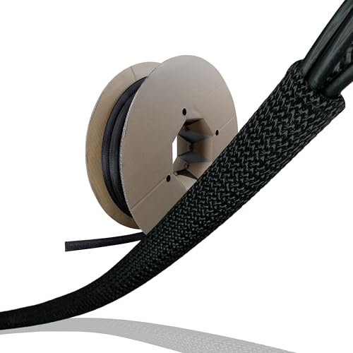 LABEL THE CABLE® Flexibler Robuster Kabelkanal - Selbstschließender Zuschneidbarer Kabelschlauch für das Perfekte Kabelmanagement - LTC Cable Tube (Schwarz, ∅ 10 mm, 25 m)