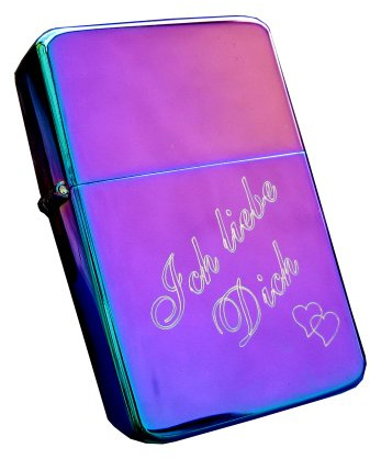 Cool Rainbow/Spectrum Laser Gasfeuerzeug mit SOFORTGRAVUR + VORSCHAU: Gravur auf der Vorderseite: Ich Liebe Dich auf der Vorderseite + Vorname oder Datum oder Initialen auf der Rückseite inklusive.