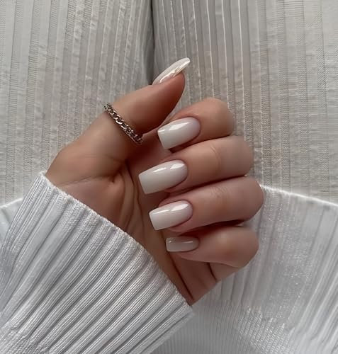 KQueenest Weiß Press On Nails Mandel Eckig, Sarg Nägel zum Aufkleben Kurz, Glänzende Jelly-Gel Fake Nails Fingernägel zum aufkleben Ballerina, Einfarbig Acryl Kunstnägel für Frauen, 24 Stück
