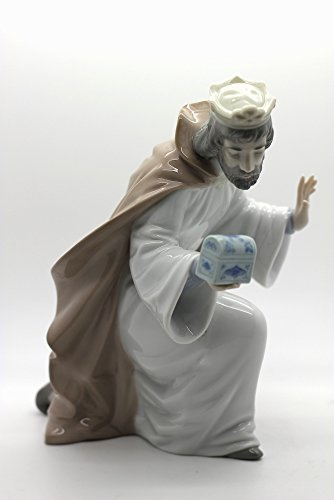 NAO Figura de Navidad para el Nacimiento Rey Melchor con Cofre de Porcelana. Figura Decorativa para Belén de Navidad de Melchor uno de los Tres Reyes Magos