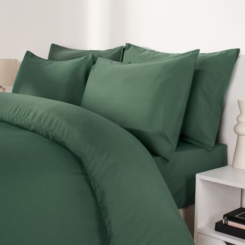 Brentfords Pillow Cases 2 Pack, Soft Microfibre Housewife Pillowcases Comfortable Hotel Quality Wrinkle & Fade Resistant Bed Pillow Cases with Envelope Closure, Forest Green - 50 x 75cm