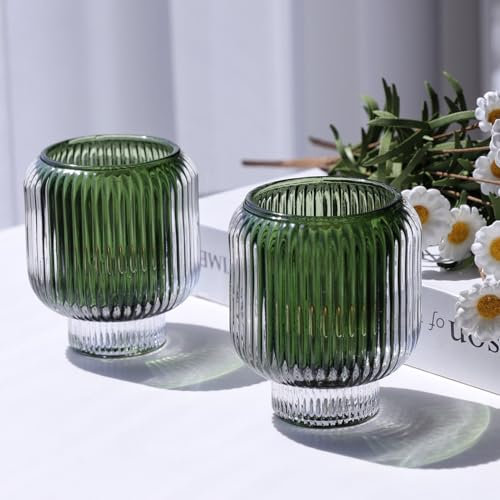 Woho Grüne Votivkerzenhalter, 2er-Set (8,9 cm H x 7,9 cm B), gerippter Teelichthalter, Vintage-Stil, für Weihnachten, Esstisch, wendbar, Teelichter, Kerzenhalter, Glas für Wohnzimmer, Heimdekoration