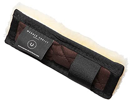 Werner Christ ® Kinnkettenschoner aus Lammfell – Kinnkettenunterlage aus echtem Fell für Pferde Trensenzaum, Halfter, Kopfstück & Zaumzeug, Schutz für Riemen und Kette in braun-Natur