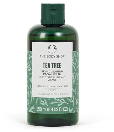 TEA TREE skin clearing facial wash 250ml