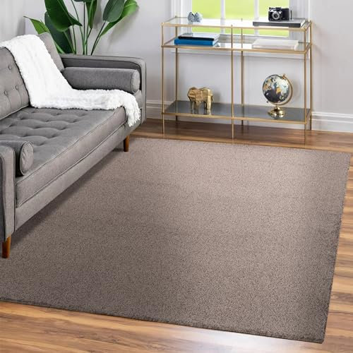 Teppium Moderner Kurzflor Teppich Wohnzimmer 250x350 (240 x 340 cm) Mokka - Waschbarer Teppich Dichtere, Flauschig, Extra Weich und Einfarbig - für Schlafzimmer, Esszimmer oder Küche